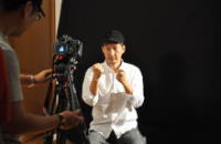 「ほこ×たて」ファイティングポーズ